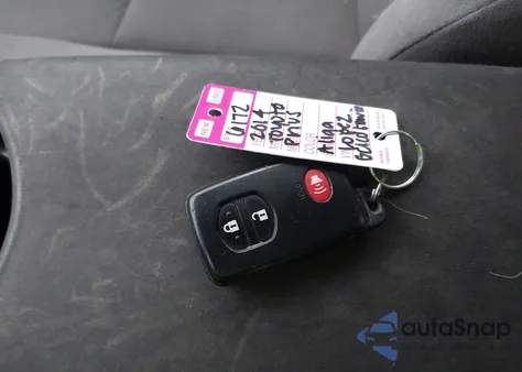 2014 Toyota Prius Two z USA, uszkodzony, nr VIN JTDKN3DU6E0387590